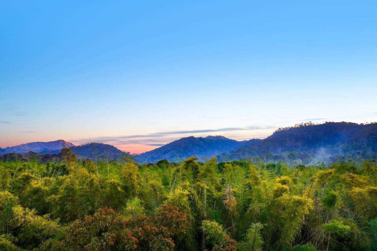Keys Prima By Lemon Tree Hotels, Thekkady Buitenkant foto